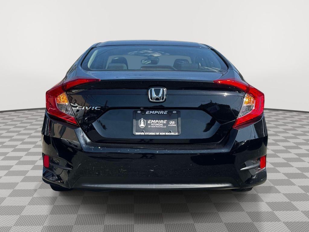 2016 Honda Civic — detail view