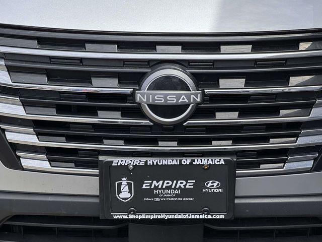 2024 Nissan Rogue — detail view