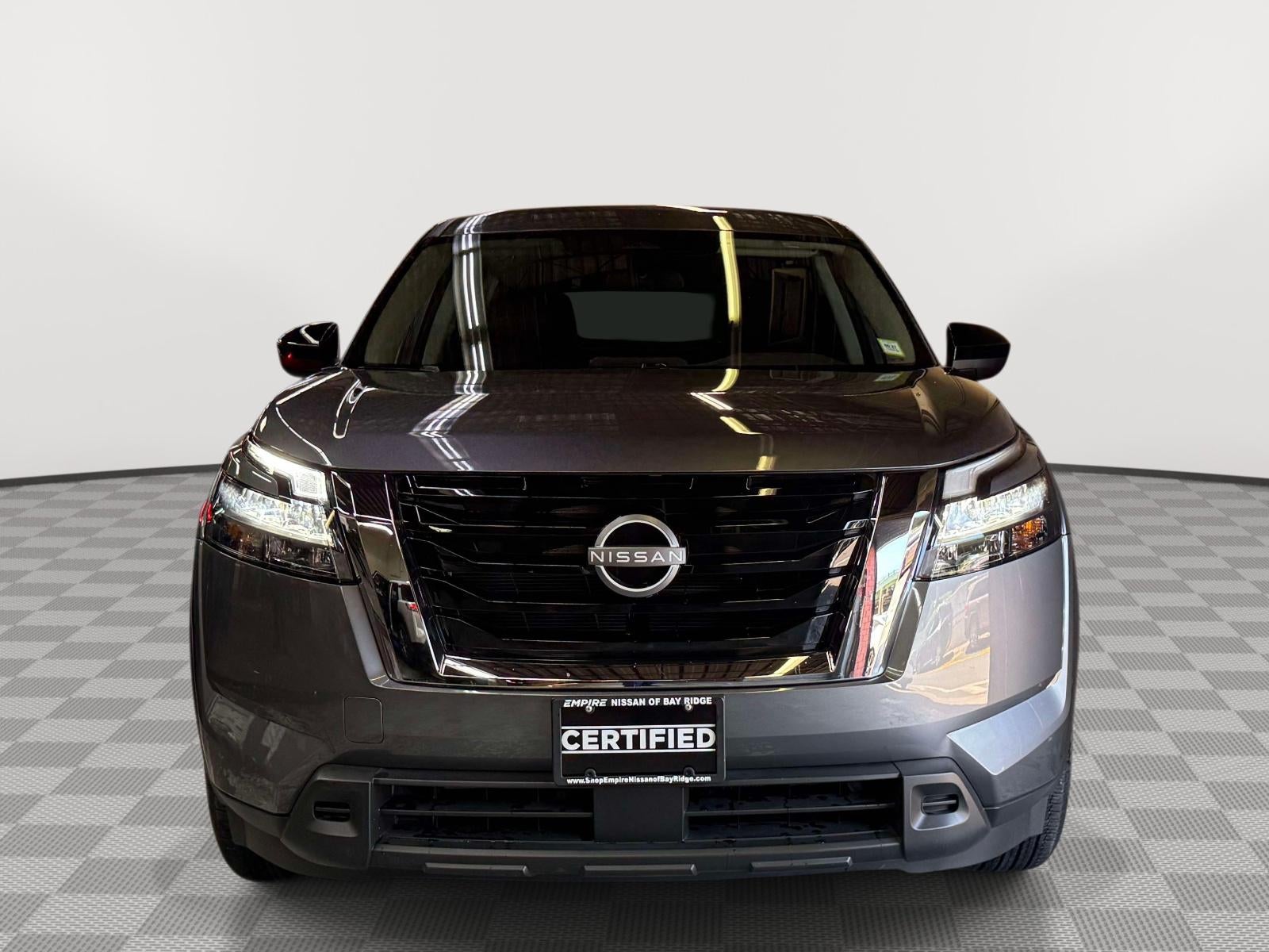 2025 Nissan Pathfinder — rear three-quarter view