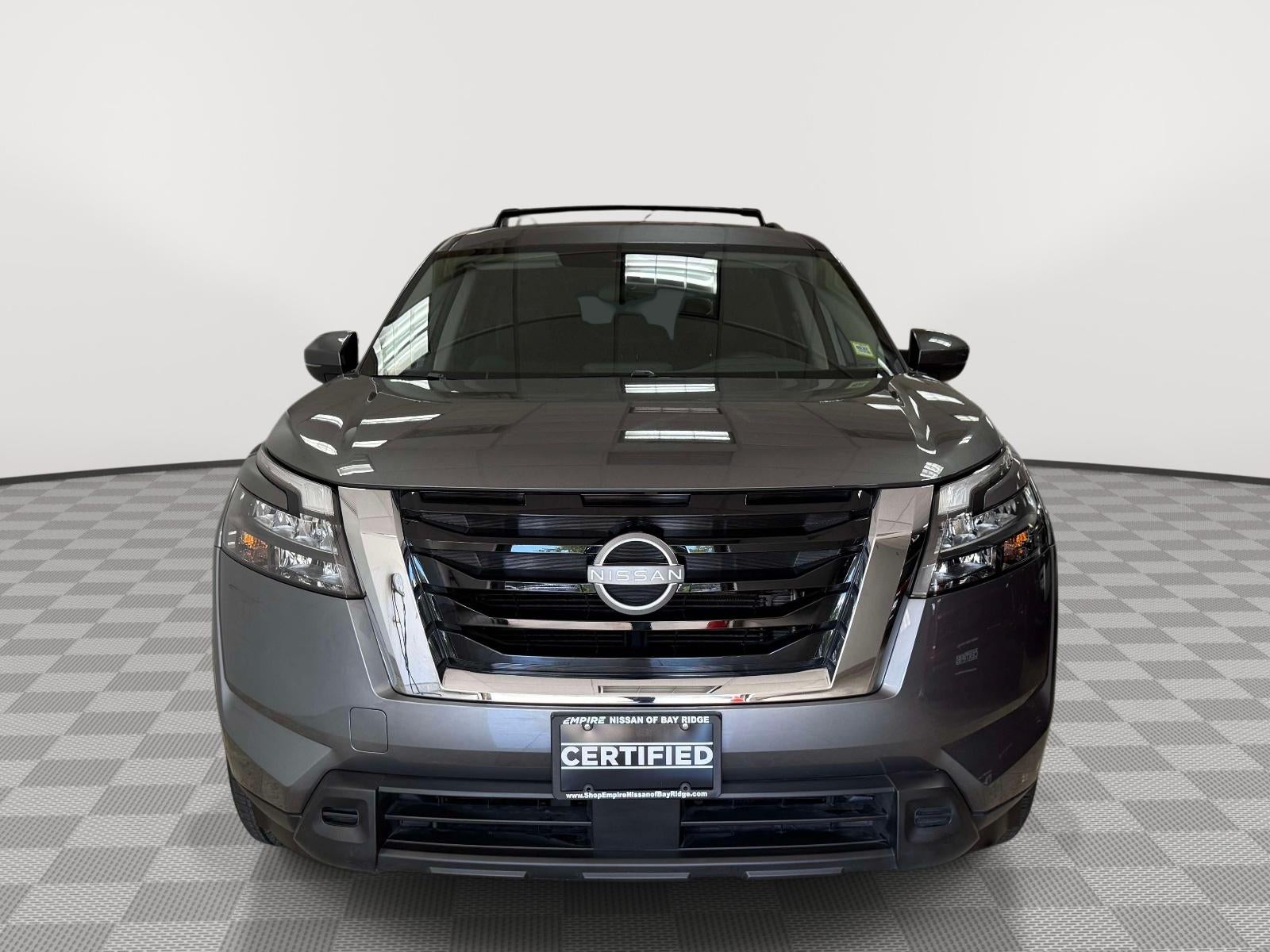 2025 Nissan Pathfinder — side profile view