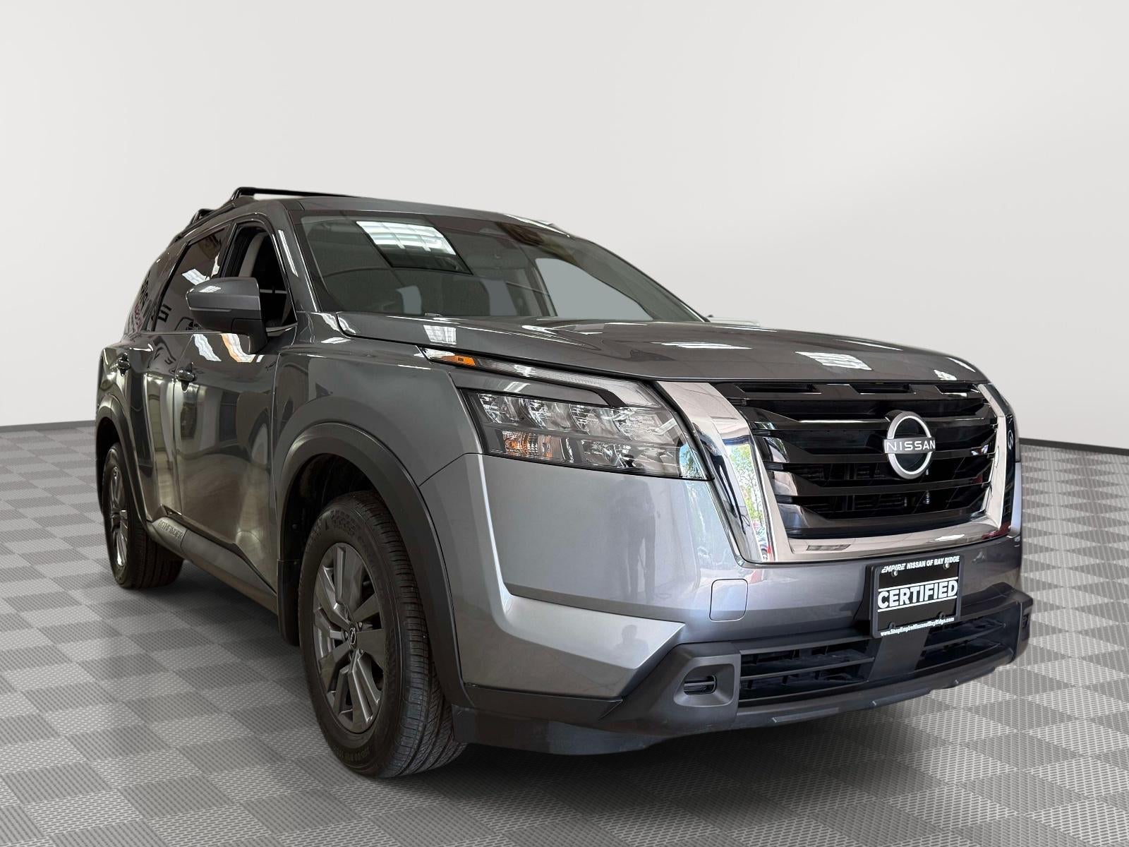 2025 Nissan Pathfinder — rear three-quarter view