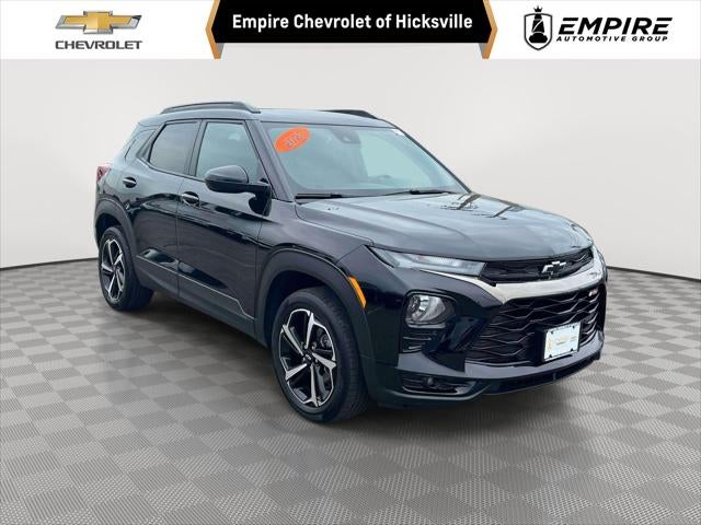 2023 Chevrolet Trailblazer RS in Mosaic Black Metallic — front three-quarter view